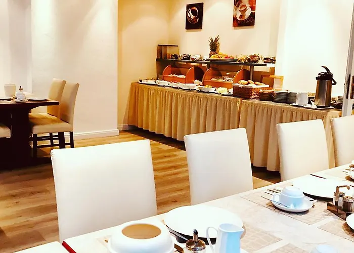 디엘레 3* 데트몰트